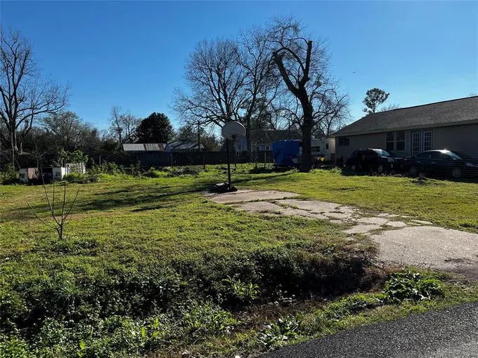 971 ELKHART St, Houston, TX 77091 for Sale