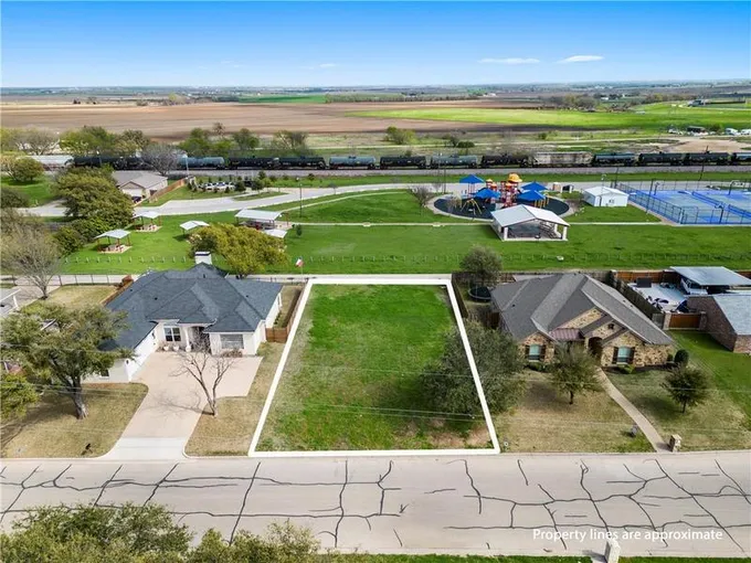 1404 North Reagan Street, West, TX 76691 for Sale