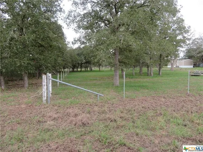 2769 Co Rd 286, Edna, TX 77957 for Sale