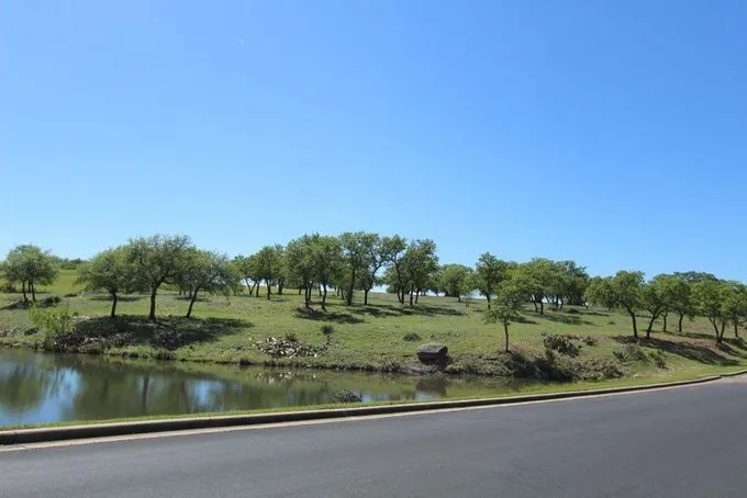 25611 Cliff Xing, Spicewood, TX 78669 for Sale