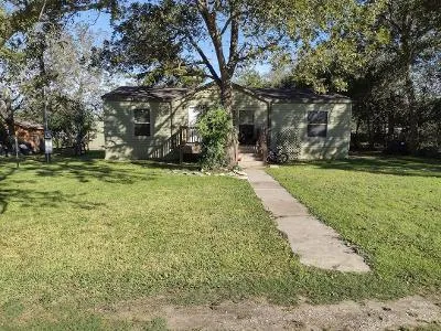 W 8th St for Sale
