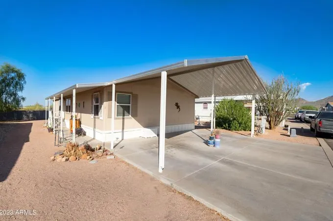 2200 N Delaware Dr #2, Apache Junction, AZ 85120 - MLS 6620650 for Sale