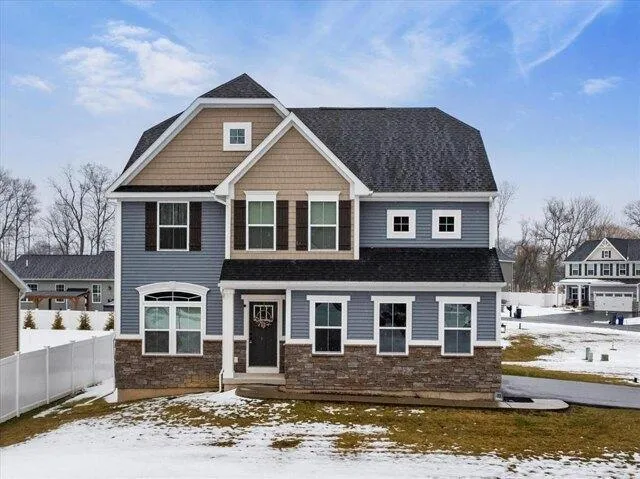 4 bedroom in Cicero NY 13039 for Sale