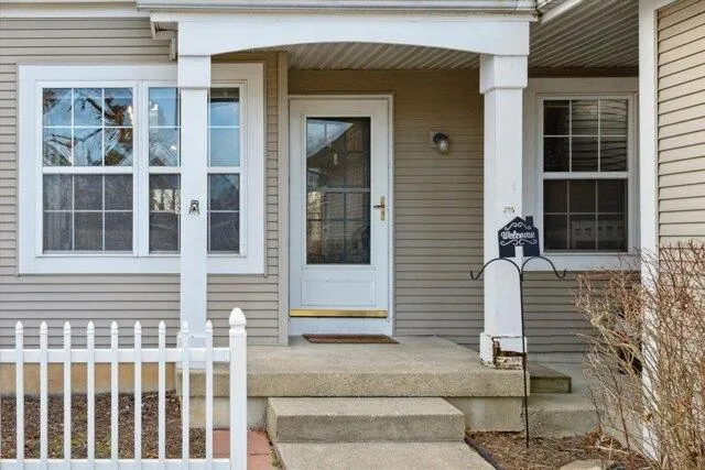 3 Bedroom 3 Bath In Comstock Park MI 49321 for Sale