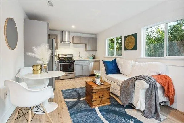 2 Bedroom 2 Bath In Los Angeles CA 90026 for Sale