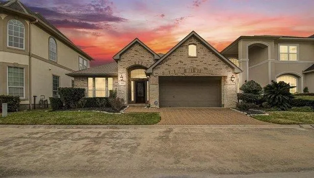 3 Bedroom 2 Bath In Houston TX 77077 for Sale