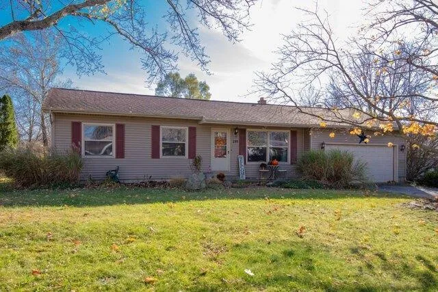 4 bedroom in Battle Creek MI 49014 for Sale