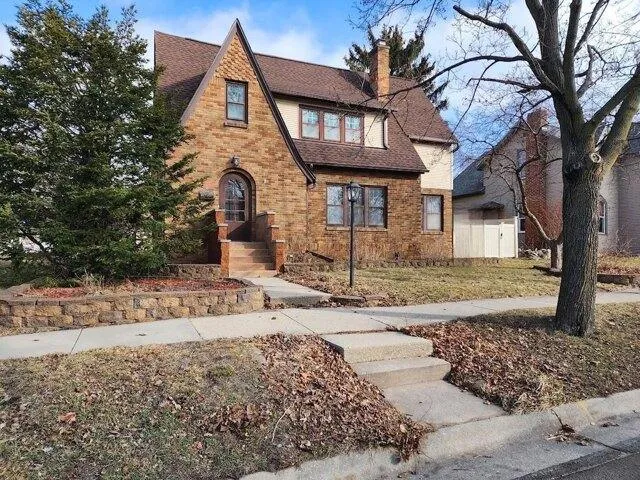 3 bedroom in Portage WI 53901 for Sale