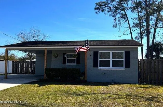 3 Bedroom 1.5 Bath In Orange Park FL 32073 for Sale