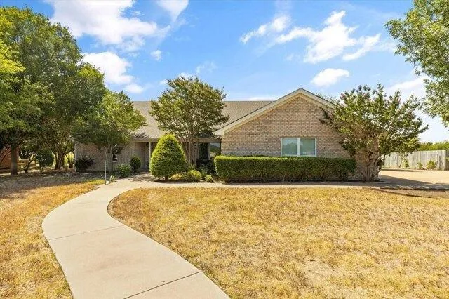 3 Bedroom 2 Bath In Dublin TX 76446 for Sale