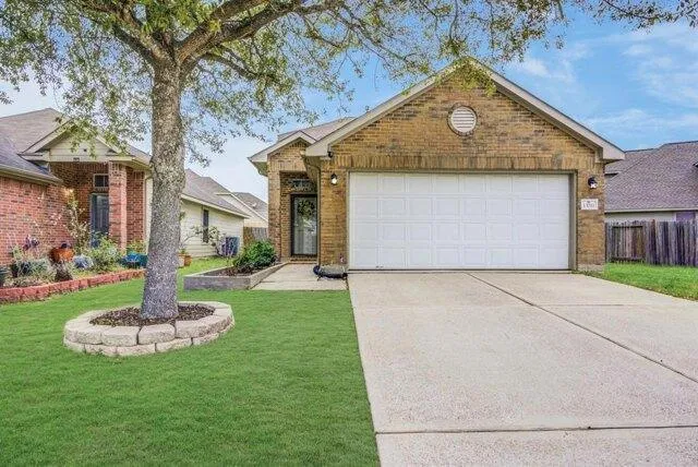 3 bedroom in Houston TX 77034 for Sale