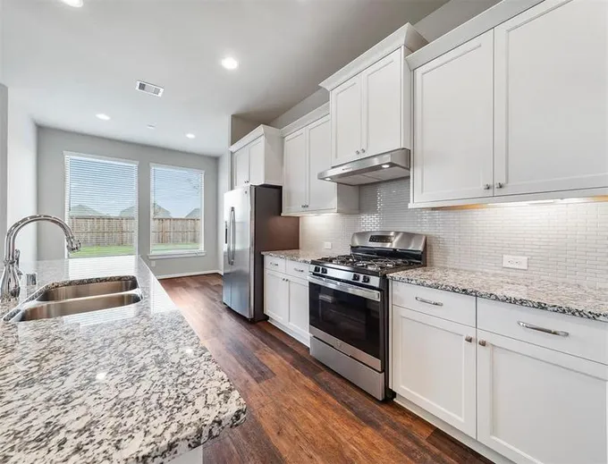 3814 Aster Hill Dr, Santa Fe, TX 77510 for Sale