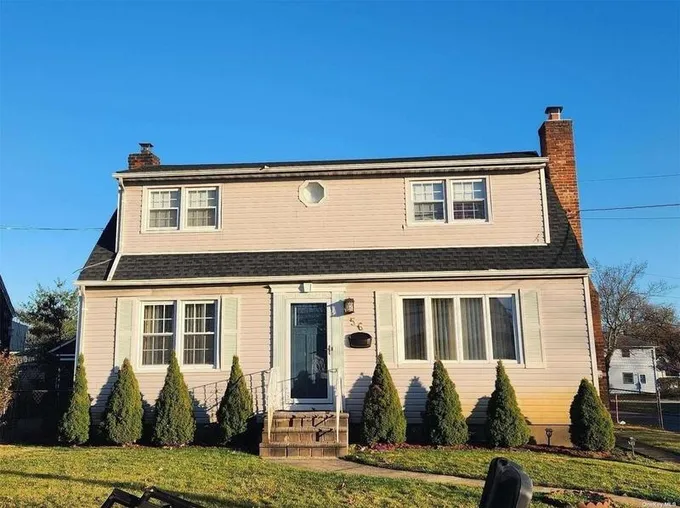 Single Family Residence, Exp Cape - Valley Stream, NY  56 Todd Rd for Sale