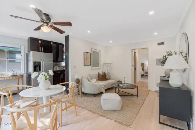 1327 N Central A, Glendale CA 91202 for Sale