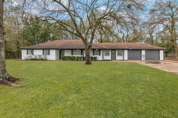 4595 EAVES Rd, Vidor, TX 77662 for Sale