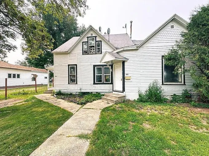 404 Main St S, Austin, MN 55912 - MLS 6471312 for Sale