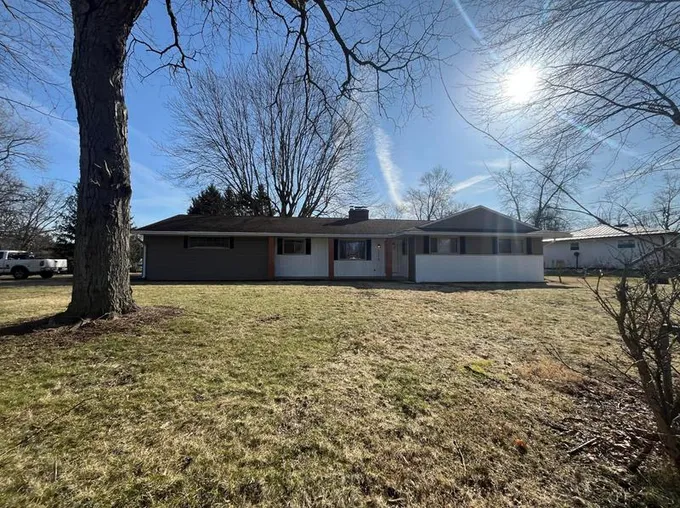 3270 Sycamore Knolls Dr, Columbus, OH 43219 - MLS 224005503 for Sale
