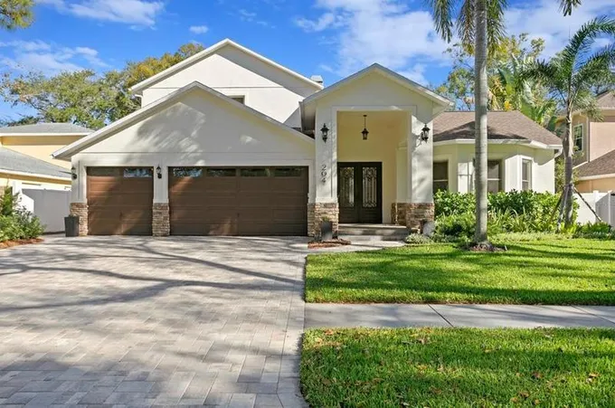 204 S Cooper Pl, Tampa, FL 33609 - MLS T3493451 for Sale