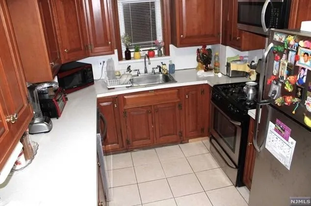 291 Maple St, Secaucus, NJ 07094 - MLS 24002913 for Sale