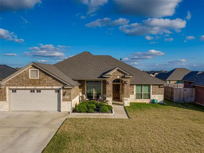 601 Willow Dr, Troy, TX 76579 for Sale