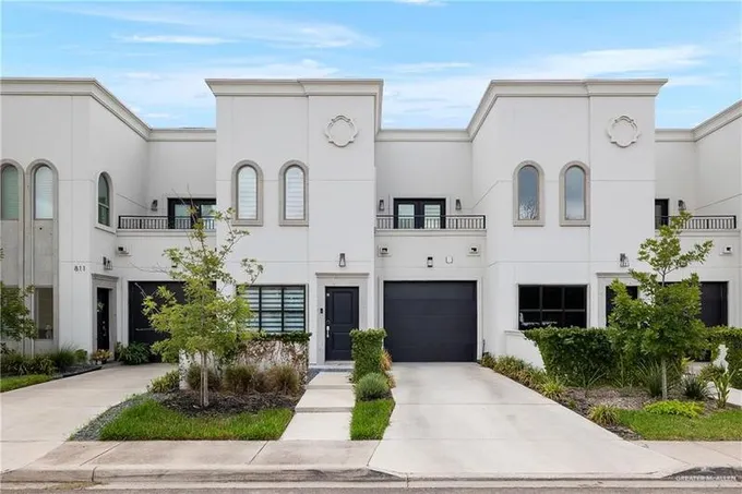813 Lucia Street, Mission, TX 78572 for Sale