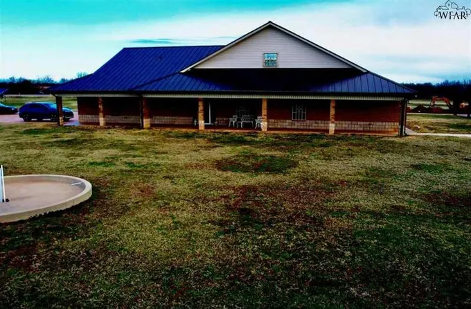 175 PECANWAY DR, Wichita Falls, TX 76305 Single Family Residence For Sale  MLS# 170591