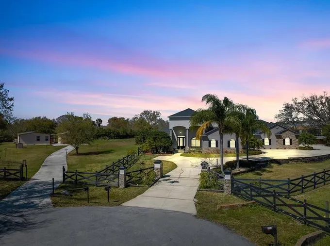 2245 Gunn Rd, Kissimmee, FL 34746 - MLS O6181929 for Sale