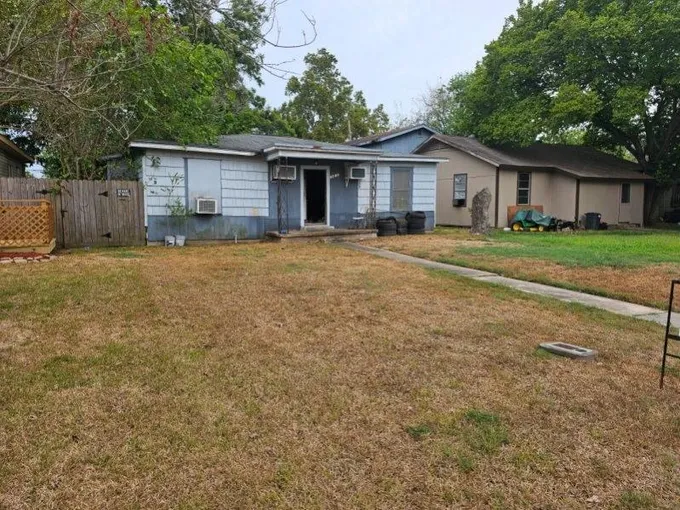 1411 W 5th St, Freeport, TX 77541 for Sale