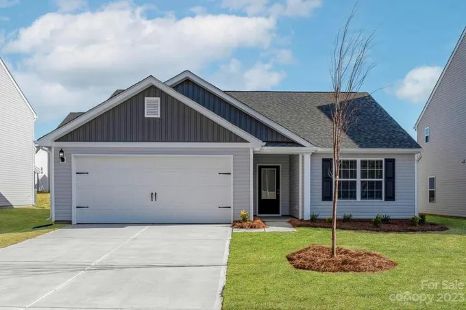 409 APEX CIR, Shelby, NC 28152 Single Family Residence For Sale  MLS# 4100097