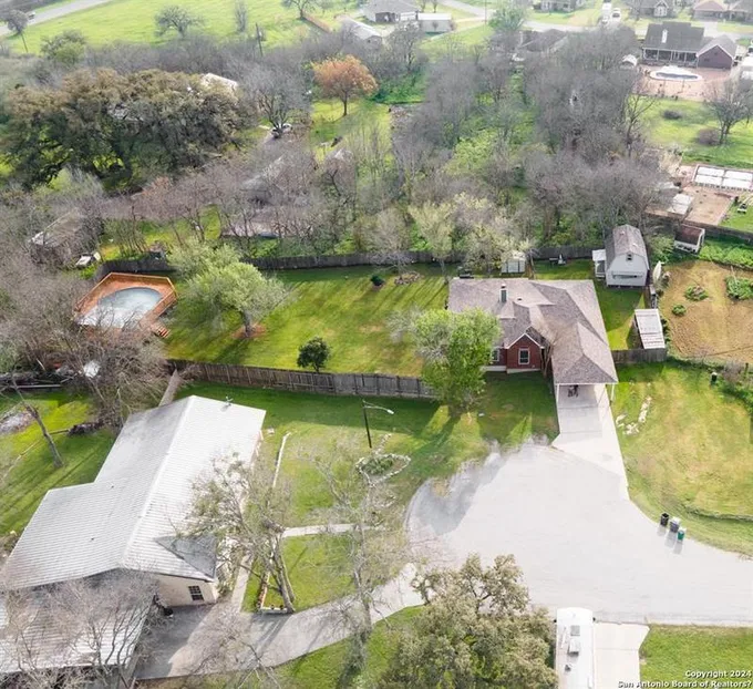 105 Sky Country Dr, New Braunfels, TX 78132 for Sale