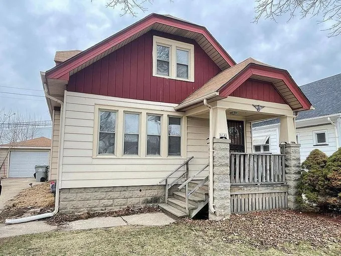 NOW AVAILABLE! This Gorgeous Single Family Home Is Available For Move In!  4145 N 51st Blvd #NA for Sale