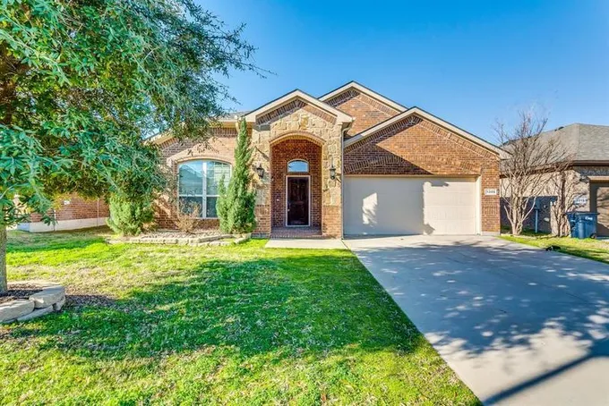 1209 Ashley Dr, Weatherford, TX 76087 for Sale