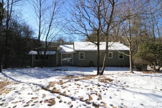 317 S Gully Rd, Ellenville, NY 12428  MLS# H6288093 for Sale