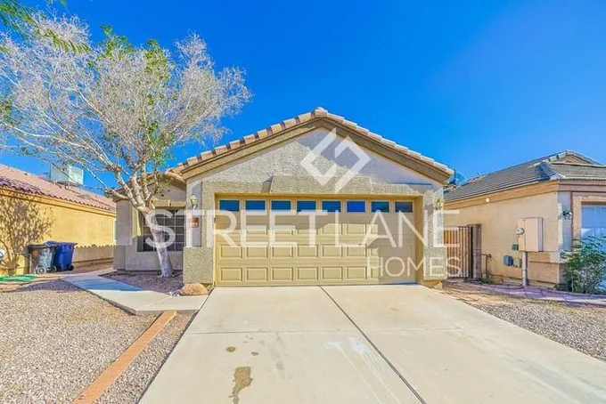 Charming 3 Bedroom in Mesa!  521 S St Claire for Sale