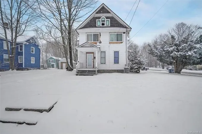 27 Prince Street, Monticello, NY 12701 for Sale