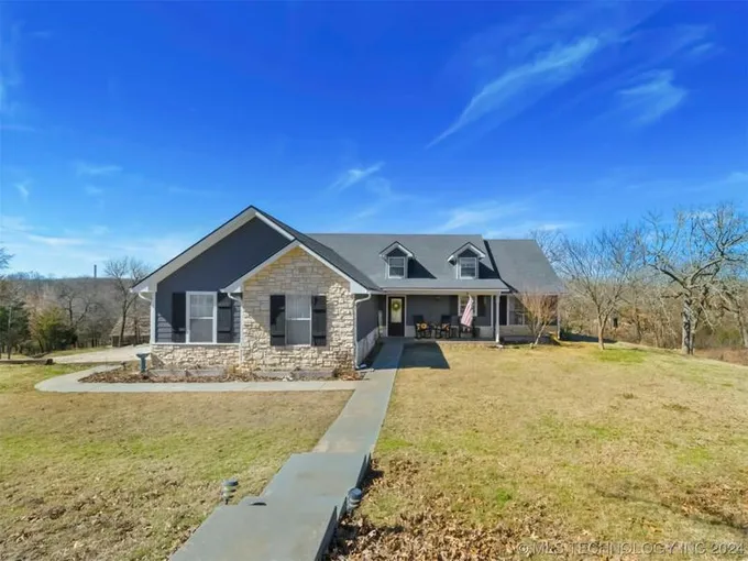 1001 C J LN, Sulphur, OK 73086 Single Family Residence For Sale  MLS# 2406434