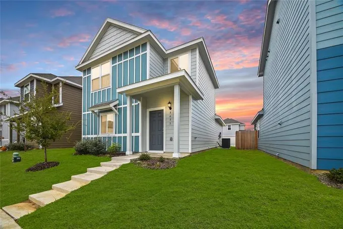 5653 Willamette Dr, Fort Worth, TX 76119 for Sale