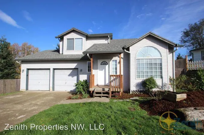 5310 NE 69th Circle  5310 NE 69th Cir for Sale