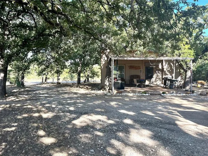 207 County Road 125, Comanche, TX 76442 for Sale