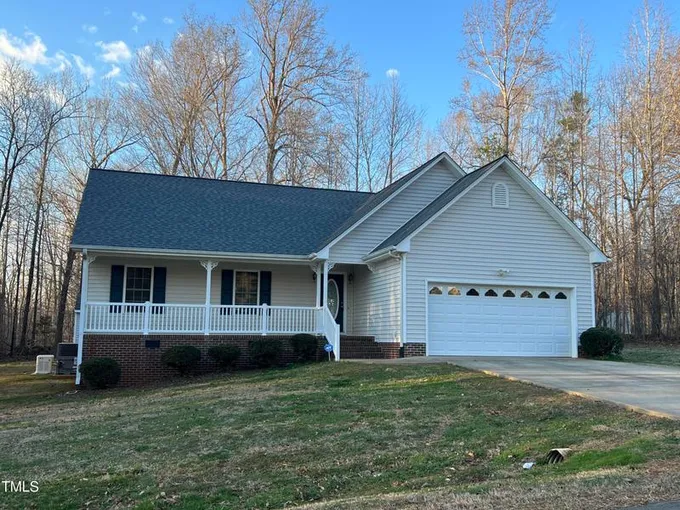 1235 Ravenwood Drive, Burlington, NC 27215 for Sale