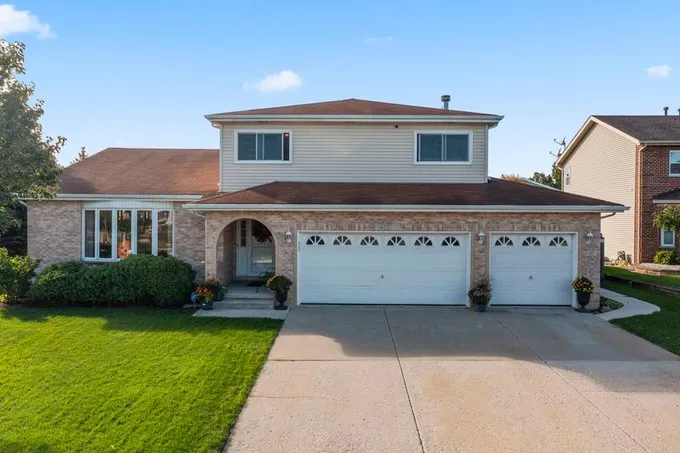 612 Newman Court, Romeoville, IL 60446 for Sale