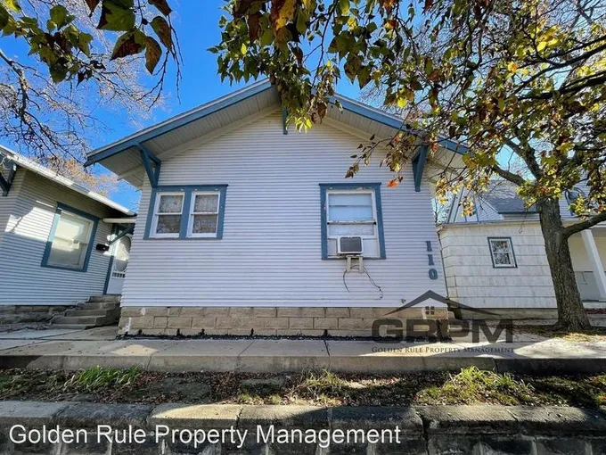 110 N Maple  110 N Maple St for Sale