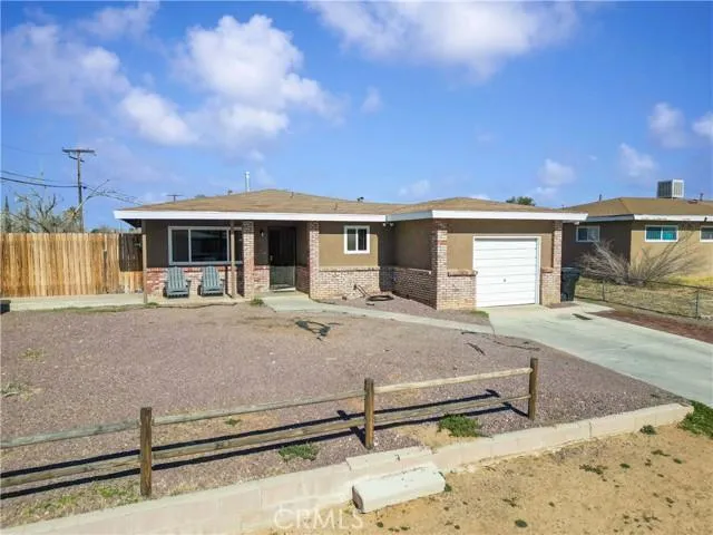 16248 La Cubre, Victorville CA 92395 for Sale