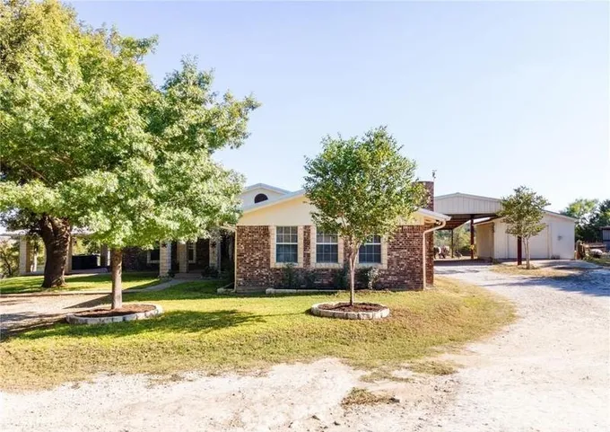 207 County Road 4492, Kempner, TX 76539 for Sale