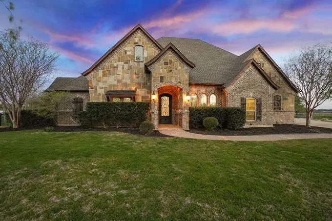 12000 Gainesway Ct, Haslet, TX 76052 for Sale