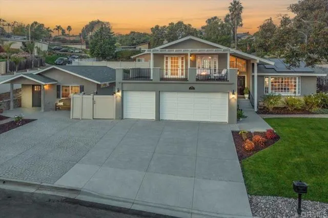 1912 Laurel, Oceanside CA 92054 for Sale