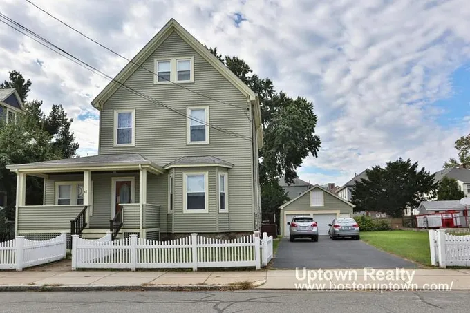Big Single Family with 6 Bedrooms, 2 Baths, Porches, Parking & Laundry  Aldie St for Sale