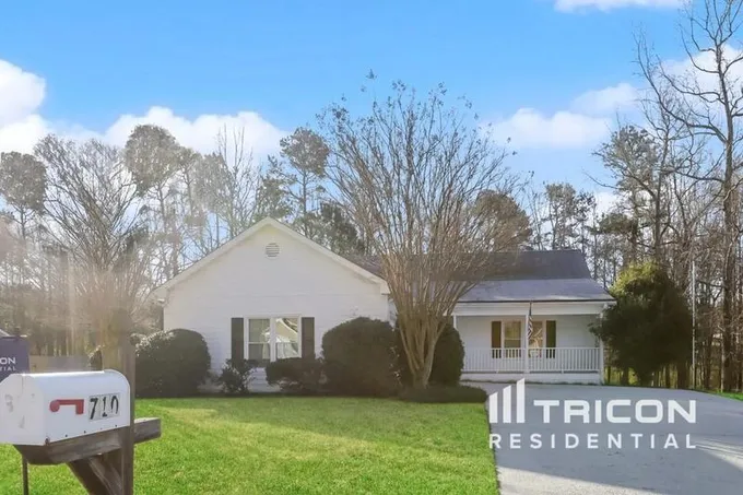 710 Hunters Lane Loganville Ga  710 Hunters Ln for Sale