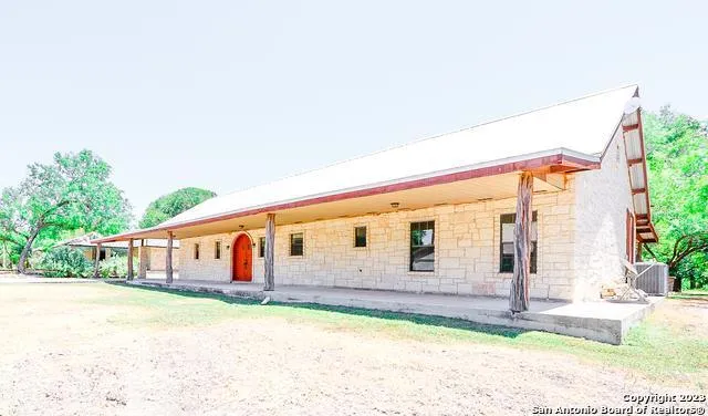 1058 FAIRWAY CIR, Brackettville, TX 78832 for Sale