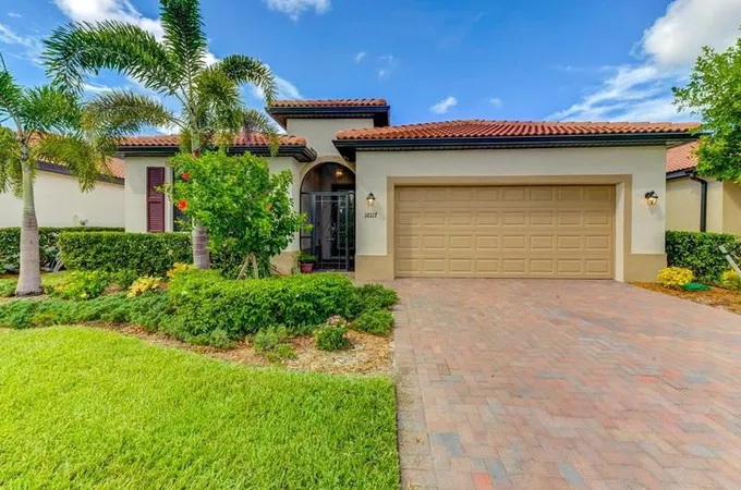 10117 Colubrina Dr, Venice, FL 34293 - MLS A4582874 for Sale